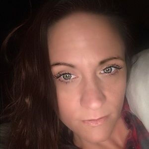 Meet your Posher, Stephanie Llanusa